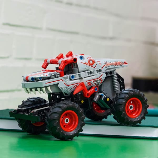 LEGO 42200 Technic - Monster Jam ThunderROARus takaisinvetomoottorilla