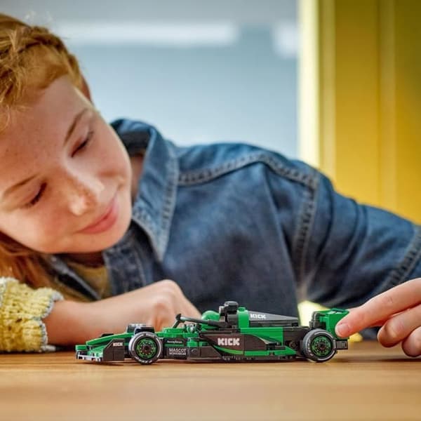 LEGO Speed Champions 77247 F1-bil KICK Sauber Team C44 Byggset från 10 år