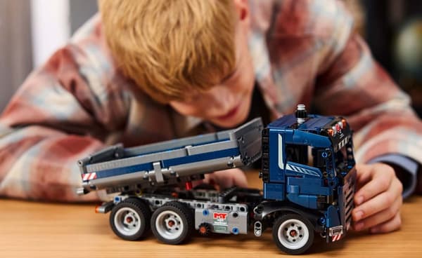 LEGO Lastebil med Tipplan
