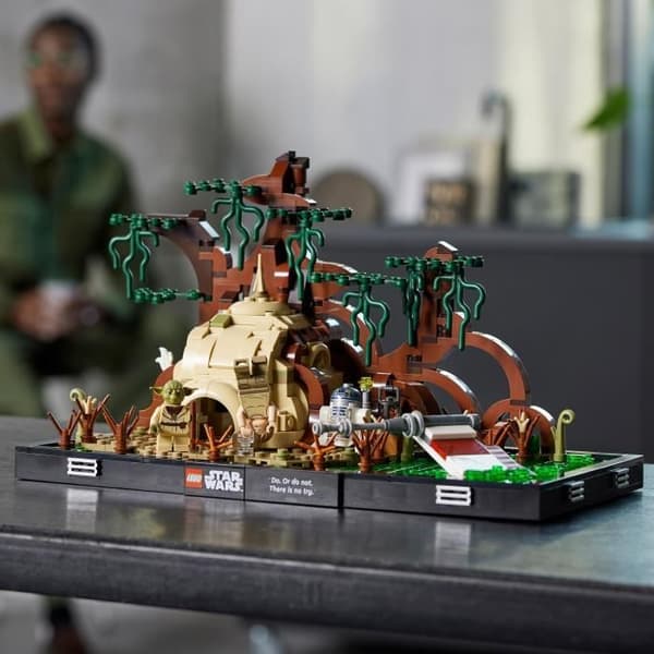 LEGO® Star Wars 75330 Diorama of Jedi Training on Dagobah Model Kit för vuxna
