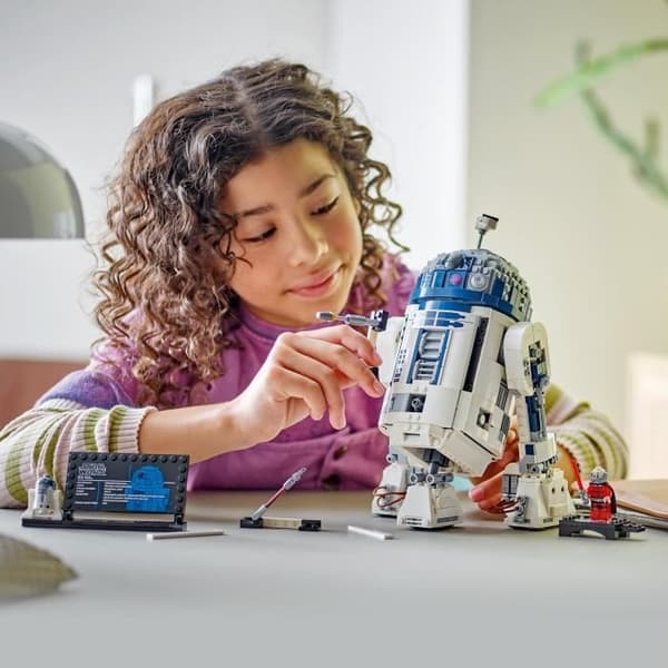 LEGO Star Wars 75379 R2-D2, byggbar droidleksak, present till barn, kamplek
