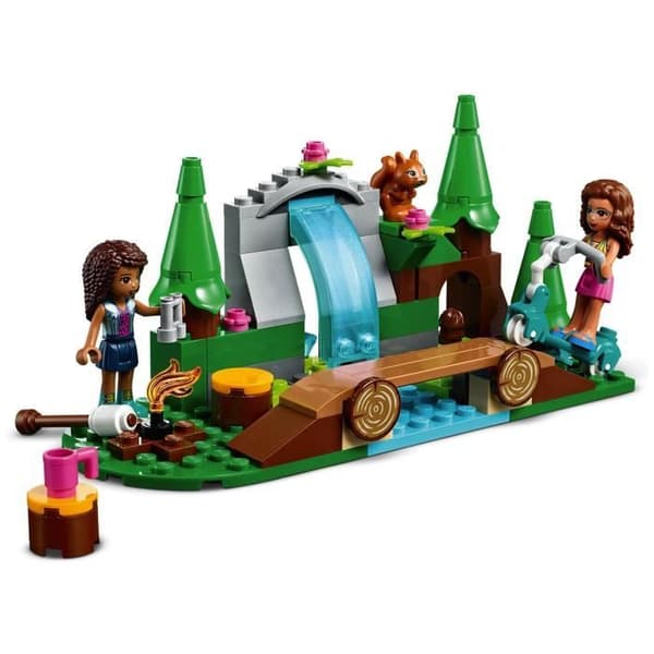 LEGO® 41677 Friends Vattenfallet i skogen – Byggspel med minidockor Andrea och Olivia + Ekorrleksaksbarn 5 år