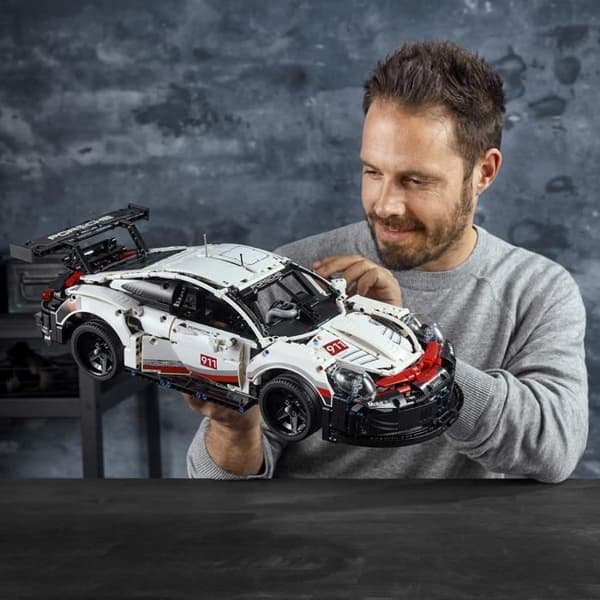 LEGO® Technic Porsche 911 RSR Detaljerad byggbar racerbil - Samlarmodell - 42096
