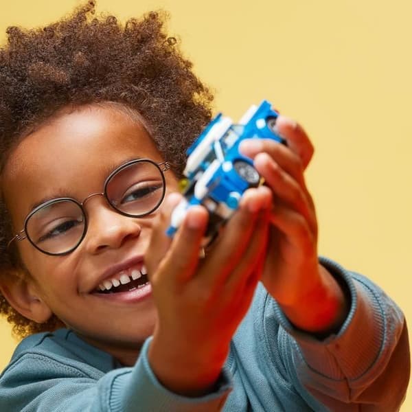 LEGO® 60312 stadspolisbil, leksak för barn från 5 år med minifigurofficer, presentidé, äventyrsserie
