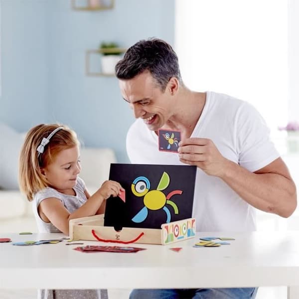 HAPE - Geoform(e) Träkonstruktionsspel - E1631 - Magnetisk konstlåda