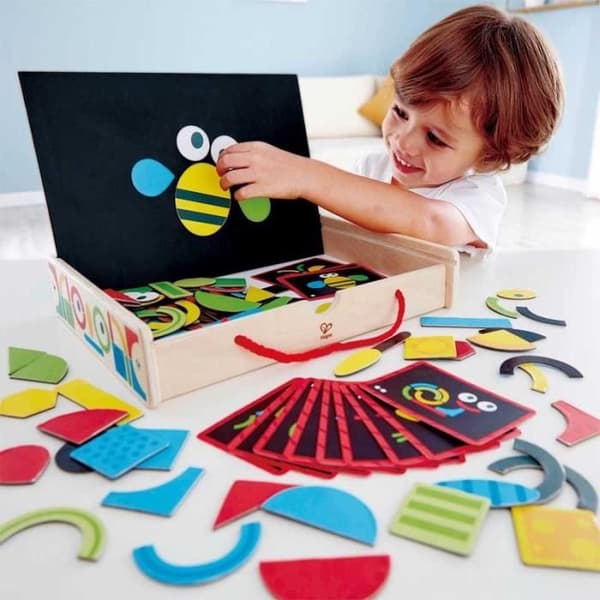 HAPE - Geoform(e) Träkonstruktionsspel - E1631 - Magnetisk konstlåda