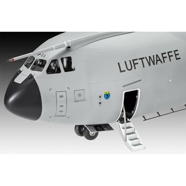 Flygplansmodell - REVELL - Airbus A400M Luftwaffe - 212 delar - 1/72 - 64,4 cm