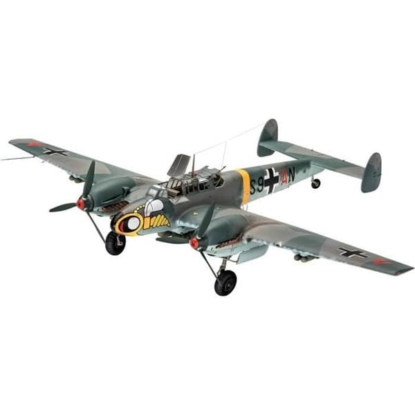 Militärflygplansmodell - REVELL - Messerschmitt Bf110 C-7 - 423 delar - skala 1/32