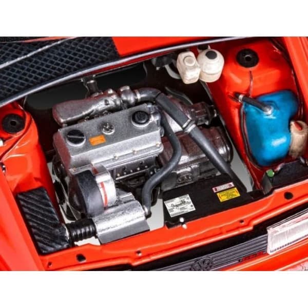 Revell Model Kit I VW Corrado Presentset I Skala 1:24 I Nivå 4 Byggsats I Antal delar
