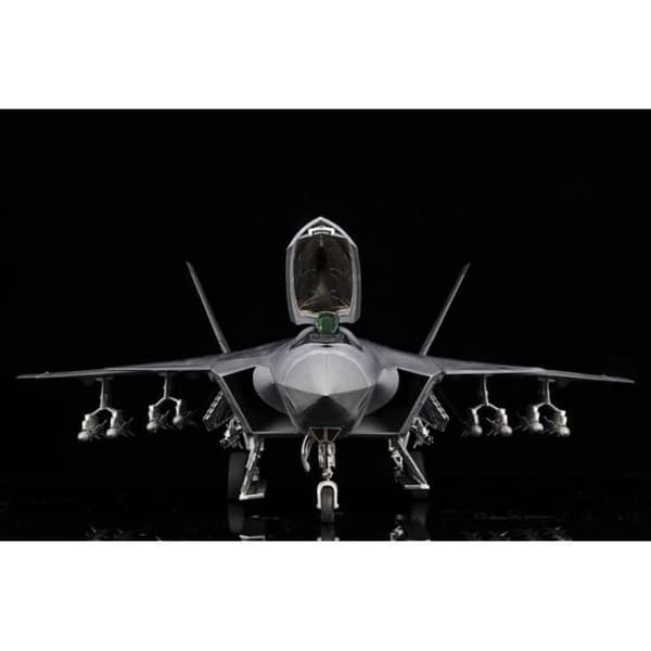 Maquette Flygplan Kinesisk J-20 Mighty Dragon-beast Mode Trumpeter 05821 1/48 - TRUMPETER - Modellvagn Promo