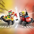 Miniatyrbild 3 av 6: LEGO City 60458 Racerbilsbyggsats: Pizzabil mot brandbil