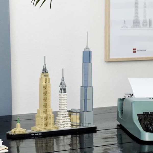 LEGO Architecture 21028 - New York