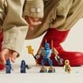 Pikkukuva 5 / 6: LEGO 71805 NINJAGO Jayn robottitaistelupakkaus, ninjalelu lapsille minihahmoineen, mukaan lukien Jay