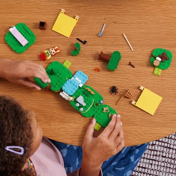 LEGO Animal Crossing 77047 Claran ulkoiluaktiviteetit. luova rakennuslelu
