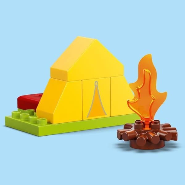 LEGO DUPLO Peppa Pig 10452 Campingsemester - Byggspel för barn från 2 år