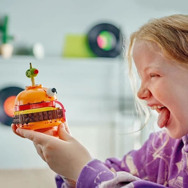 LEGO Fortnite 77070 Durrr Burger - Videopelistä inspiroitunut rakennussetti lapsille