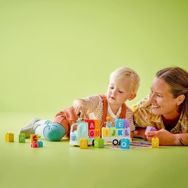 LEGO 10421 DUPLO My Town Aakkosauto, aakkoset oppimislelu lapsille 2 vuodesta alkaen