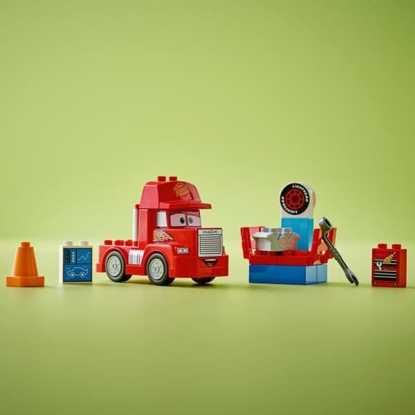LEGO DUPLO | 10417 Disney och Pixar Cars Mack Racing, hjulleksak för barn