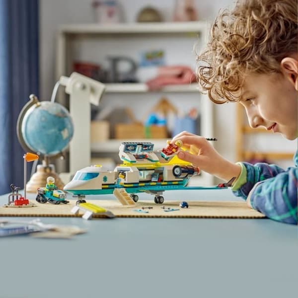 LEGO City 60465 Luftambulans - Byggset för pojkar från 6 år