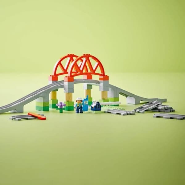LEGO DUPLO My Town 10426 Laajennussetti: Junaradat ja silta - Varhaisoppimisen lelut