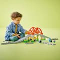 Pikkukuva 5 / 6: LEGO DUPLO My Town 10426 Laajennussetti: Junaradat ja silta - Varhaisoppimisen lelut