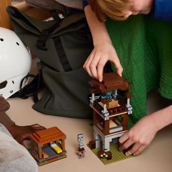 LEGO Minecraft 21278 Pillager Outpost och Ravager - Spel för pojkar från 9 år