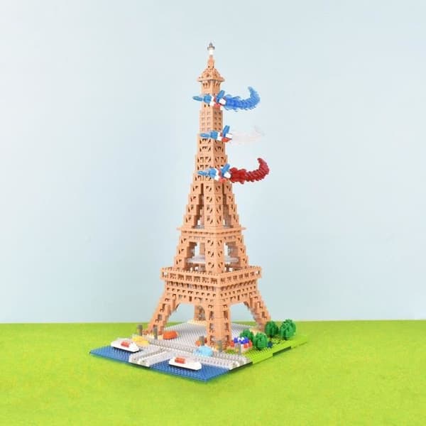 Nanoblock - Bandai - NB057 - Eiffeltårnet - 500 brikker - Gør-det-selv - Fra 8 år