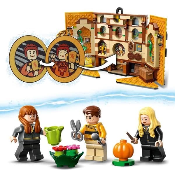 LEGO® Harry Potter 76412 Hufflepuff House Crest - Leksak med minifigurer och Hogwarts slottsdekor