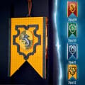 Miniatyrbild 5 av 6: LEGO® Harry Potter 76412 Hufflepuff House Crest - Leksak med minifigurer och Hogwarts slottsdekor