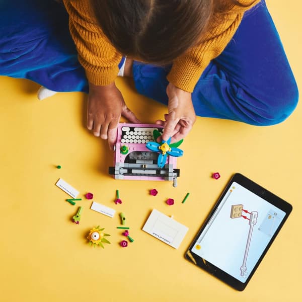 LEGO Creator 3in1 31169 Kirjoituskone kukilla näppäimistö kukkaruukulla Uusi