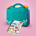 Pikkukuva 5 / 6: LEGO Friends 42672 Luova Rantamatkalaukku - Rakennussetti 5-vuotiaille ja sitä vanhemmille tytöille