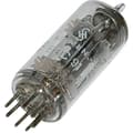 Miniatyrbild 1 av 2: BTB Vertrieb EBC 91 = 6 AV 6 Elektronrör Dubbeldiod-triod 250 V 1.2 mA Antal poler: 7 Sockel: B7G Innehåll 1 st