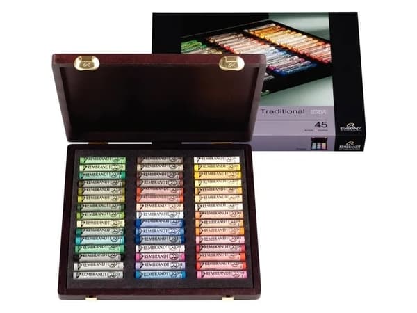 Rembrandt Soft pastel wooden box set Landscape Selection Traditional | 45 whole pastels