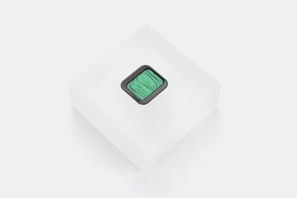 FINETEC® Premium pearlescent watercolour pan | High Chroma Green