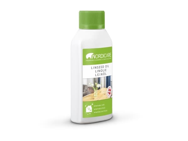 Nordicare LINSEED OIL is a vegetable oil for treatment and maintenance of all solid wood. The oil leaves a 100% biological surface and underlines the
