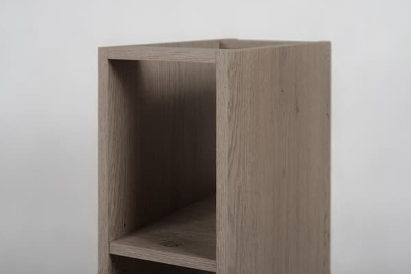 Badrumshylla, mörk ek, 20 x 60,7 x 44,4 cm