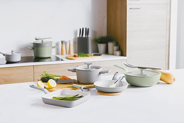 BergHOFF 32 cm glaslg - Balance Moonmist med skeholder og silikonekant, passer til store gryder