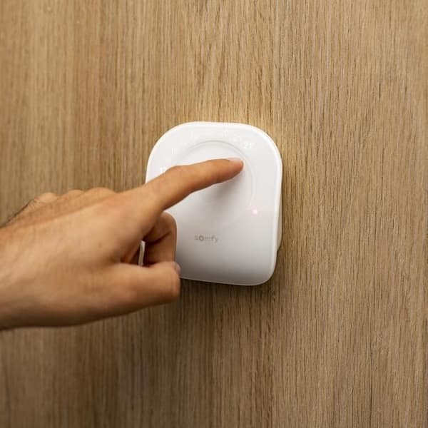 Somfy 1870774 - Kabelansluten termostat V2 | För uppvärmning eller individuell panna | Kontakta Dry | Tahoma-kompatibel