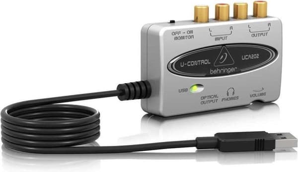 Behringer UCA202 äänitysliitäntä