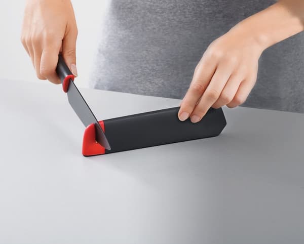 JJ-Set med 2 Slice&Sharpen-knivar med slipare, svart