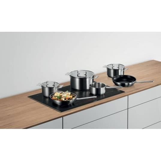 BOSCH Set med grytor och stekpannor HEZ9SE060 6-delat köksredskap