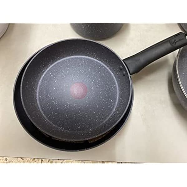 Köksset - LAGOSTINA - Minerals Green - Förstärkt non-stick - Kroppen i återvunnen aluminium