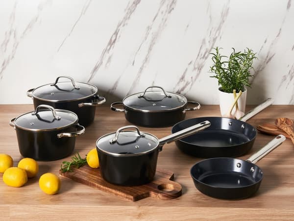 Gryder og pander 10 stk. i sort aluminium med non-stick keramisk belægning