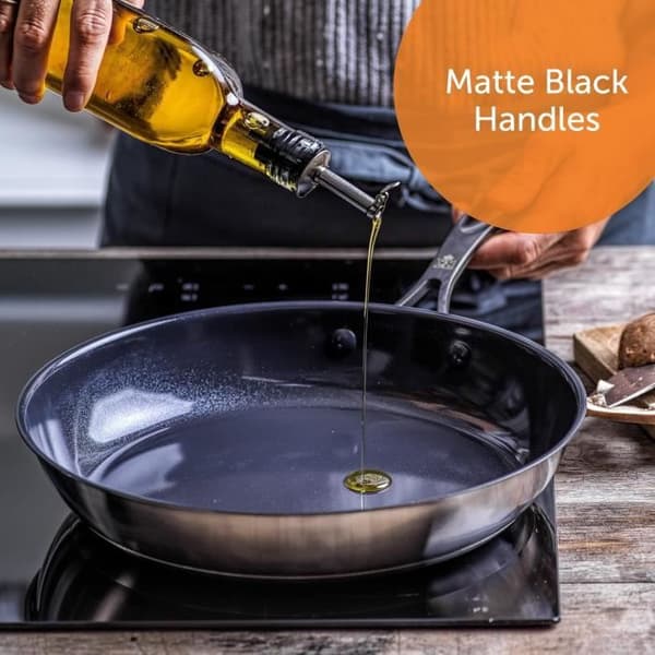 Köksset BK Ceramic Black 7 delar i Rostfritt Stål med Keramiskt Non-stick Beläggning utan PFAS