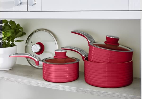 Swan Retro, Punainen, Alumiini, Keraaminen, Ruostumaton teräs, Bakeliitti, Lasi