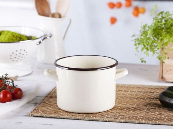 Emalia Silesia Rybnik Emaljert gryte Silesia Rybnik for gass og induksjon Creme 2,2 l