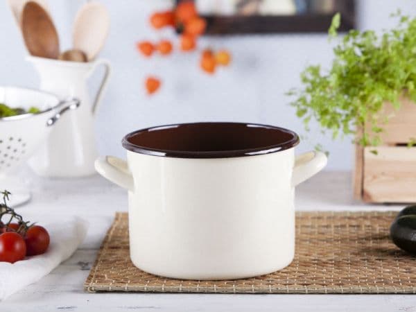 Emalia Silesia Rybnik Emaljert gryte Silesia Rybnik for gass og induksjon Creme 4,4 l