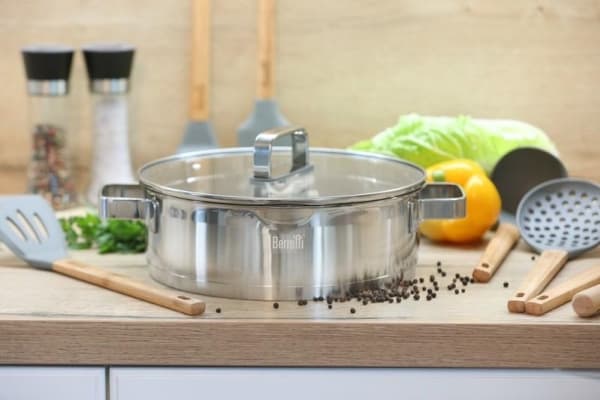 Mistral RUSTFRI GRYTE MISTRAL MED LOKK 26CM BR-7351