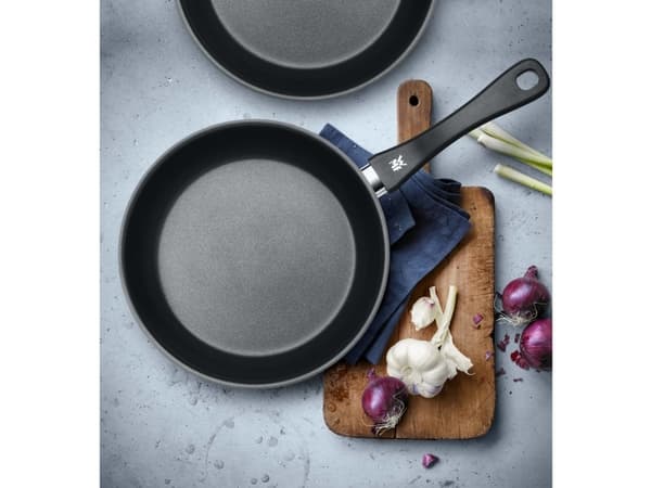WMF 0733026299, Sort, Rustfritt stål, Rustfritt stål, Plast, 24 cm, 28 cm, 2 stykker