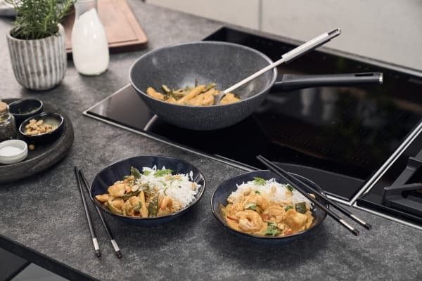 ZWILLING Terreno Plus Ceramic Wok, 28 cm, Aluminium, Titanium forstærket keramisk non-stick-belægning
